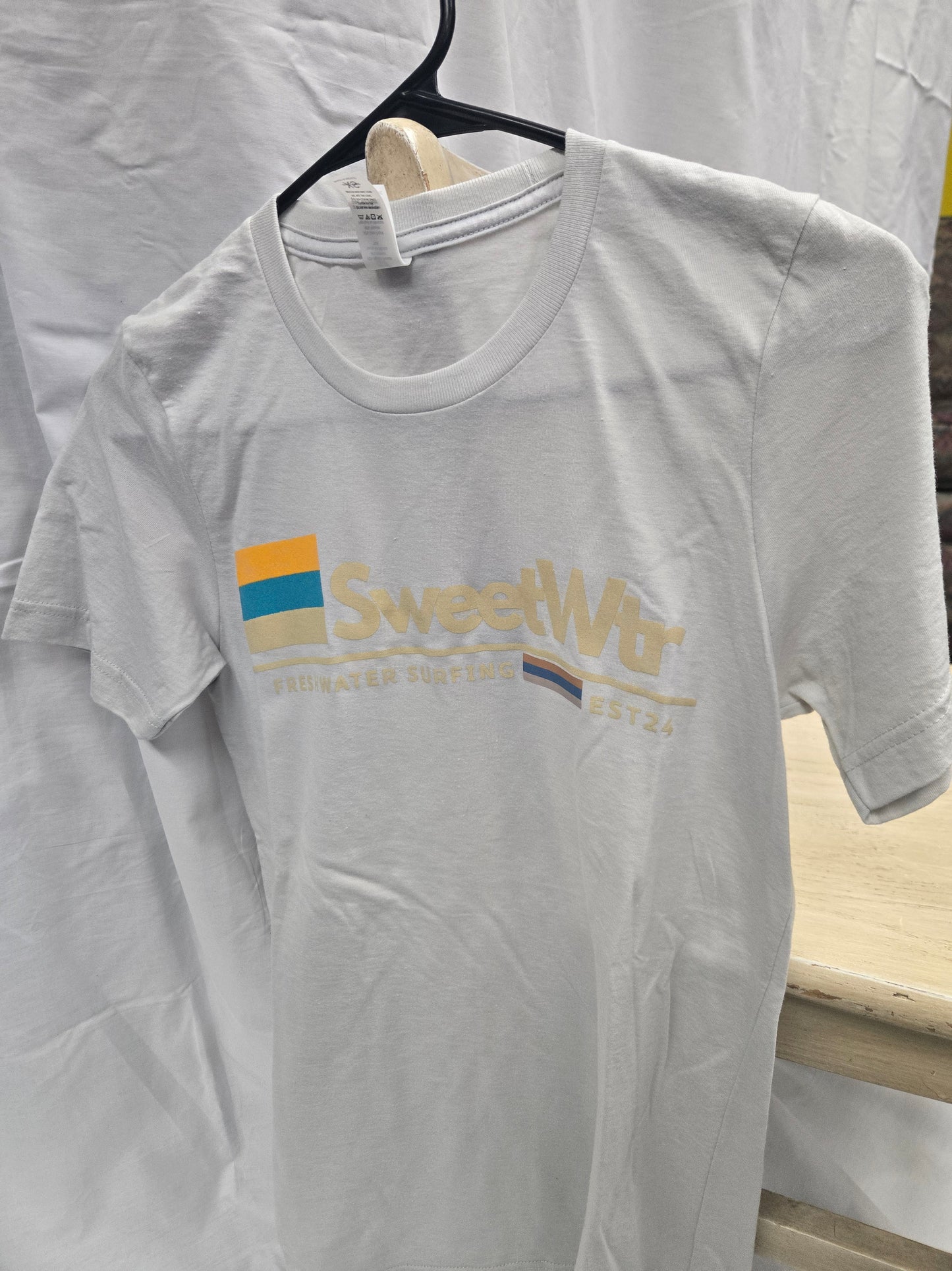 Sweetwtr Surf Tshirt - GREAT LAKES ORIGINAL