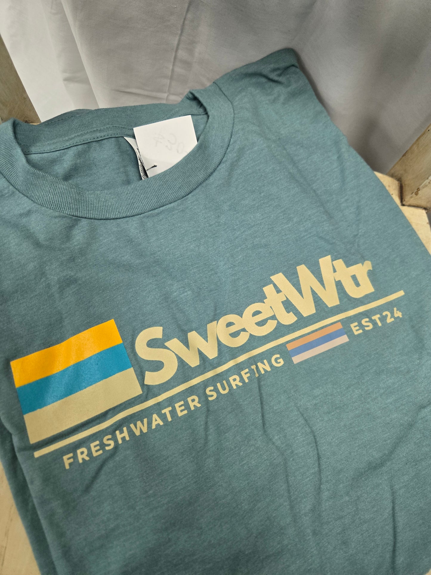 Sweetwtr Surf Tshirt - GREAT LAKES ORIGINAL