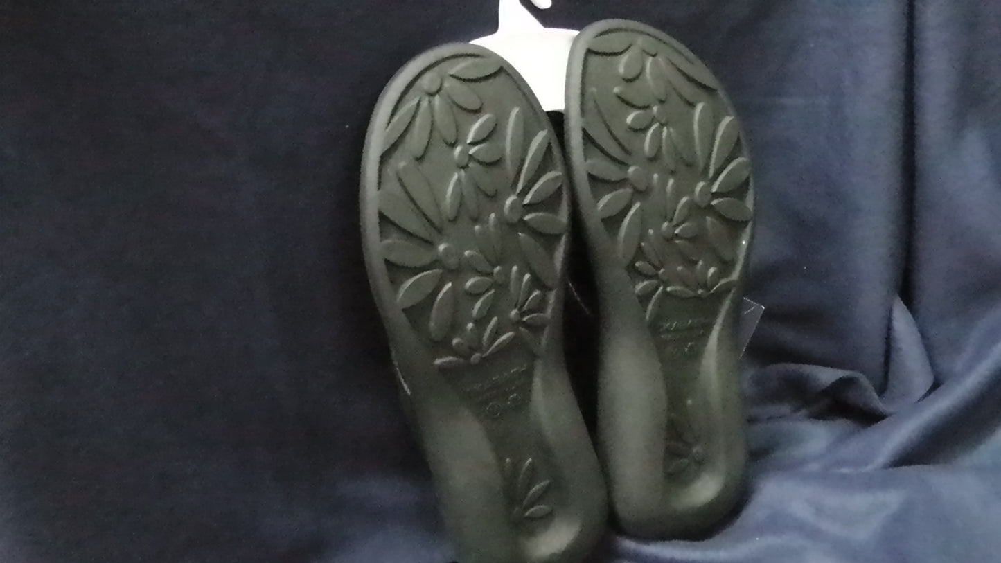 Okabashi Women's Sandals